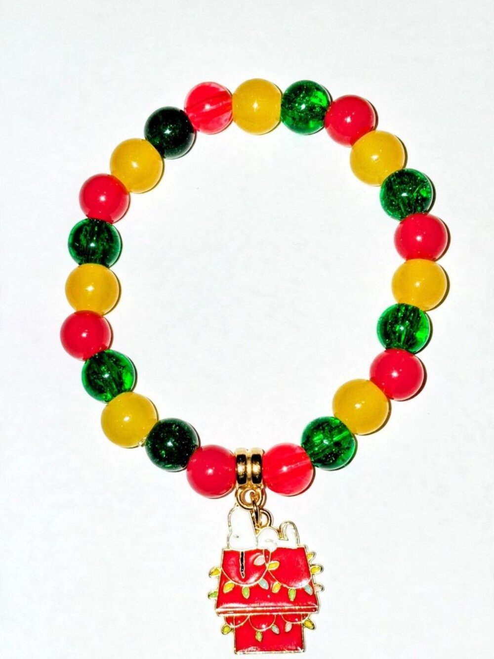 ⭐️ HANDMADE SNOOPY CHRISTMAS DOGHOUSE BRACELET